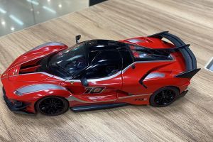 Машинка метеллическая Ferrari FXX-K (цвет в ассортименте)