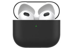 Чехол силиконовый для Airpods 3 (черный)